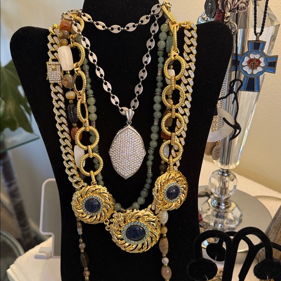 Come dig with me.  Unlisted gorgeousness in every price range. - Picture 15 of 17